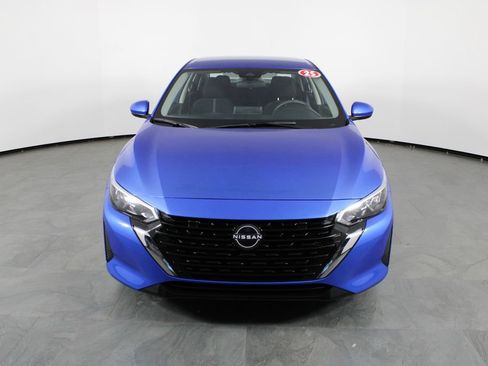 Used 2025 Nissan Sentra SV image 14