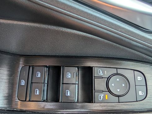Certified 2025 Nissan Rogue SV AWD/4WD image 35