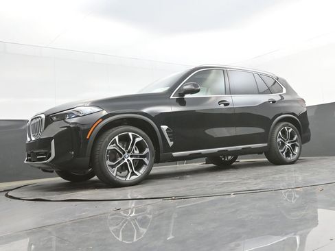 New 2026 BMW X5 sDrive40i RWD image 48