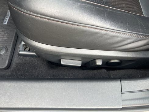 Used 2023 MAZDA MAZDA3 Hatchback w/Premium Plus Pkg image 14