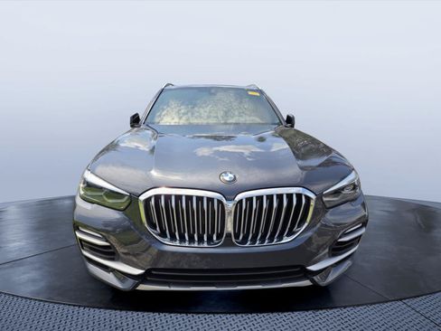 Used 2019 BMW X5 xDrive40i w/ Premium Package 2 AWD/4WD image 2