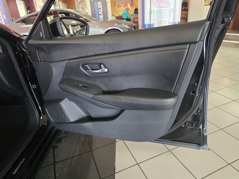 Used 2025 Nissan Sentra SV w/ All-Weather Package FWD image 12