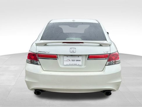 Used 2011 Honda Accord EX-L image 4