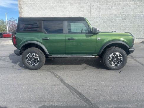 Used 2022 Ford Bronco Big Bend image 2