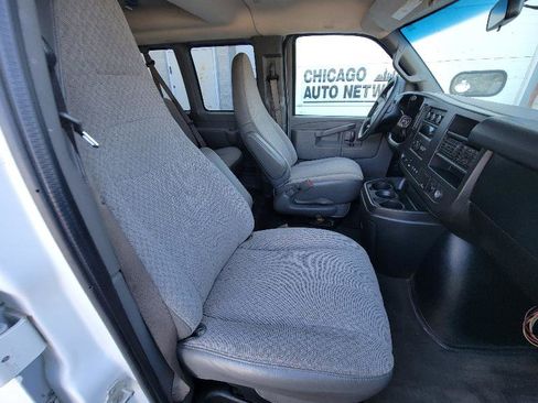 Used 2017 Chevrolet Express 3500 LT w/ LT Preferred Equipment Group image 31