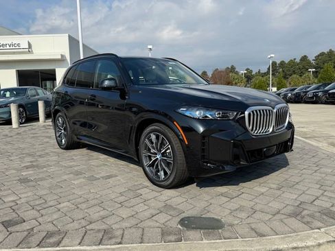 Used 2025 BMW X5 xDrive50e w/ M Sport Package image 7