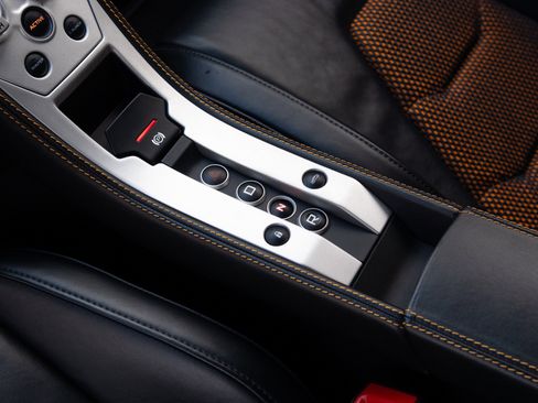Used 2012 McLaren MP4-12C Coupe RWD image 42