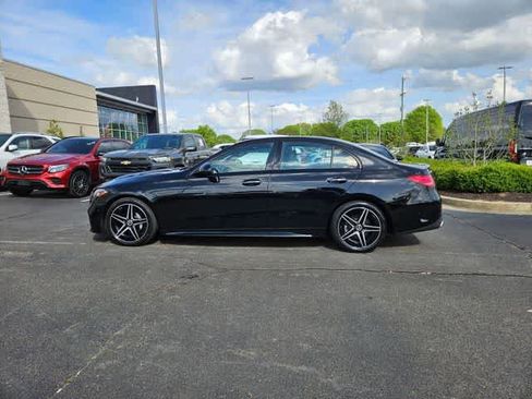 Used 2025 Mercedes-Benz C 300 4MATIC Sedan image 5