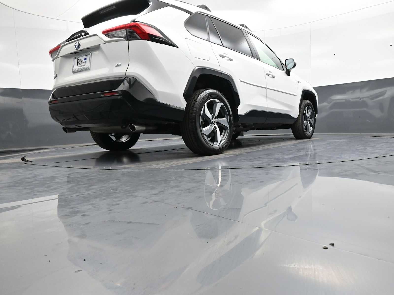 Used 2023 Toyota RAV4 SE w/ Weather & Moonroof Package AWD/4WD image 30