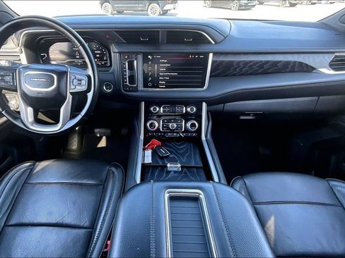 Used 2024 GMC Yukon Denali AWD/4WD image 18
