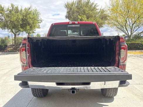 Used 2017 GMC Sierra 1500 SLT w/ SLT Premium Package AWD/4WD image 8