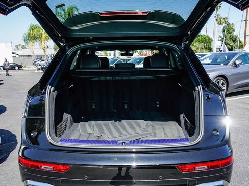 Used 2023 Audi SQ5 Prestige w/ Prestige Package image 23