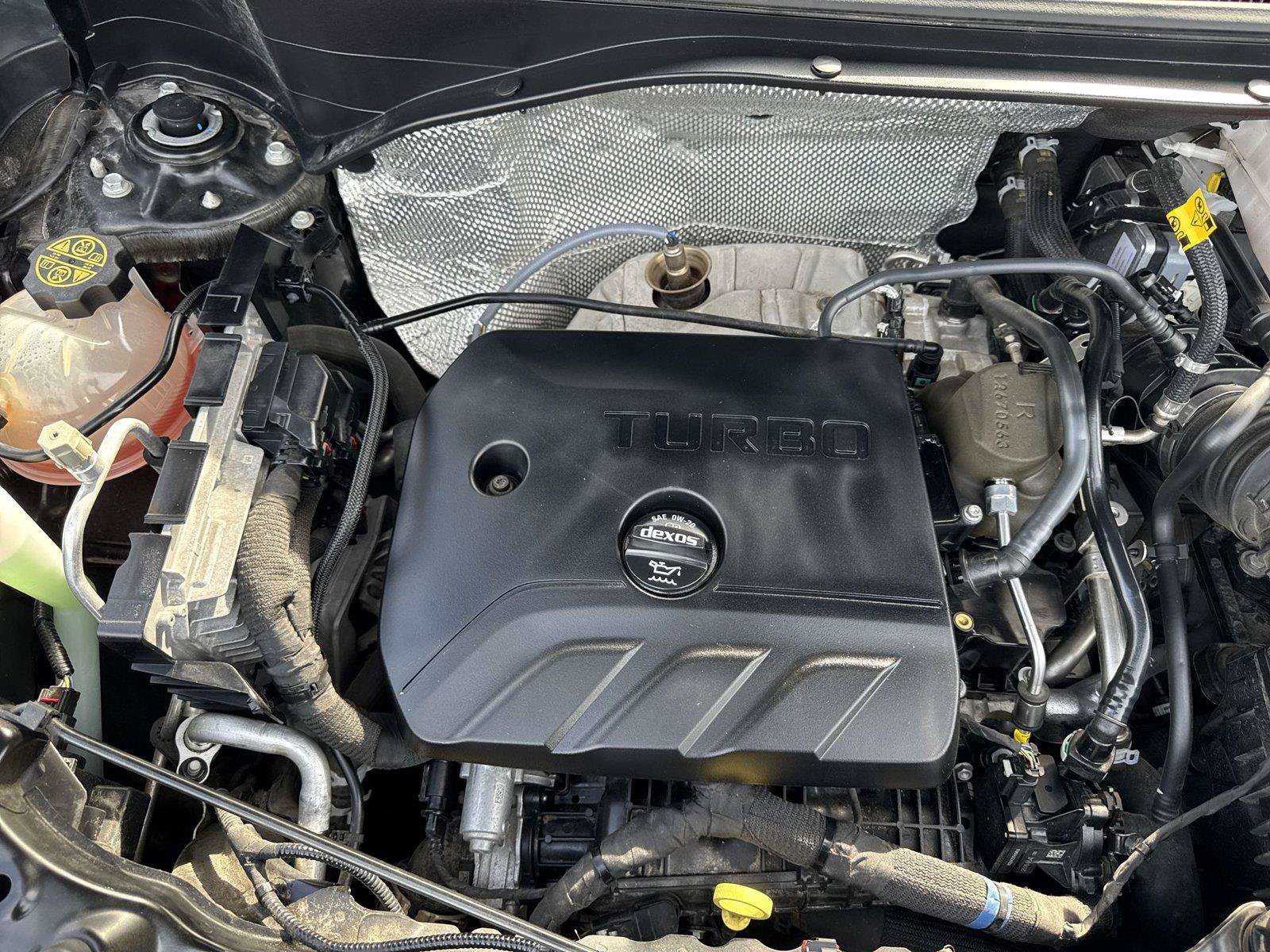 Used 2023 Buick Encore GX Essence w/ Experience Buick Package FWD image 29