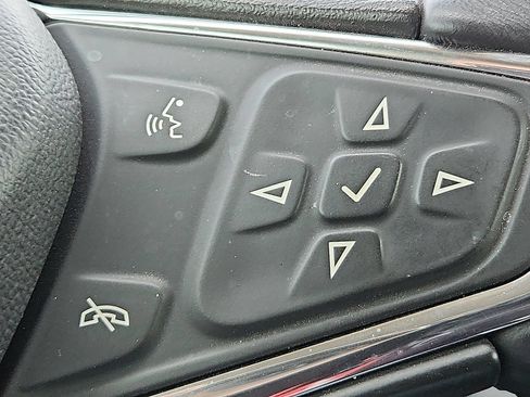 Used 2017 Chevrolet Volt LT w/ Comfort Package FWD image 13