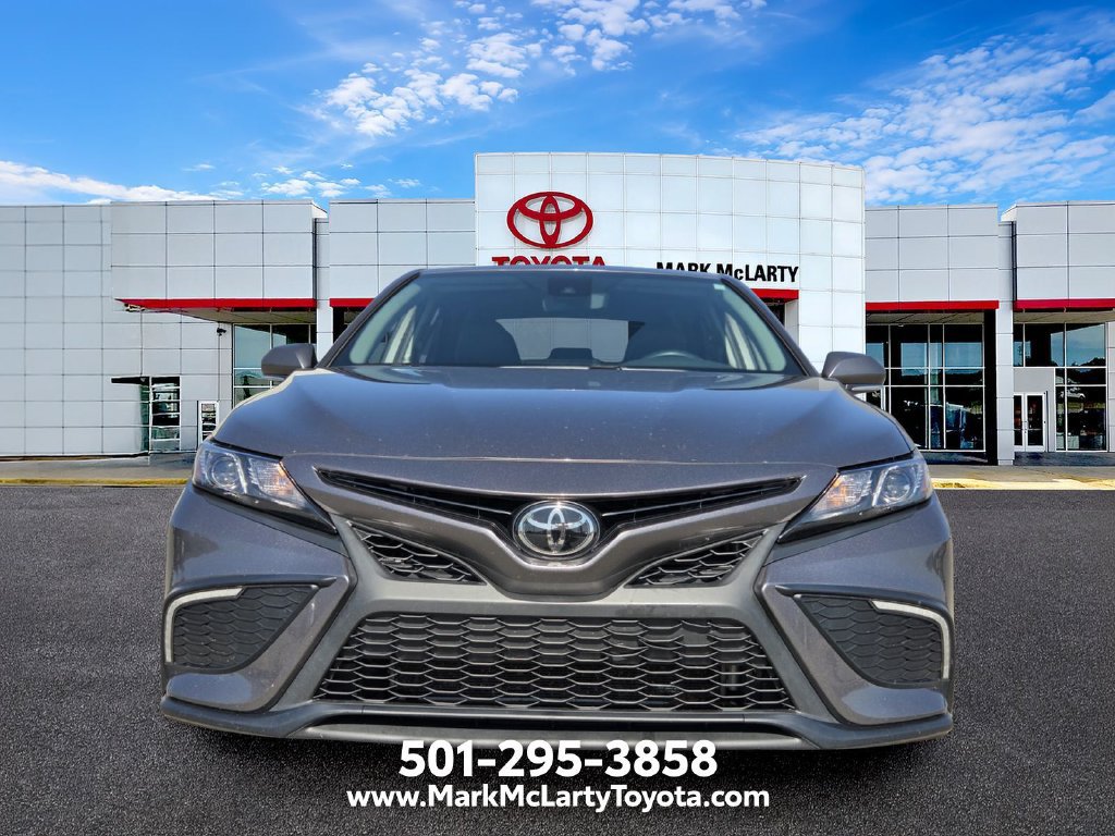 Used 2022 Toyota Camry SE FWD image 8