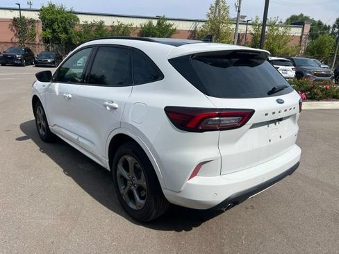 Used 2023 Ford Escape ST-Line w/ Tech Pack #1 AWD/4WD image 7