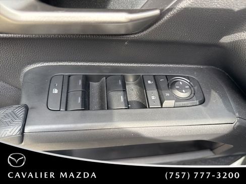 Used 2024 Toyota Tacoma TRD Off-Road w/ TRD Off Road Premium Package image 9