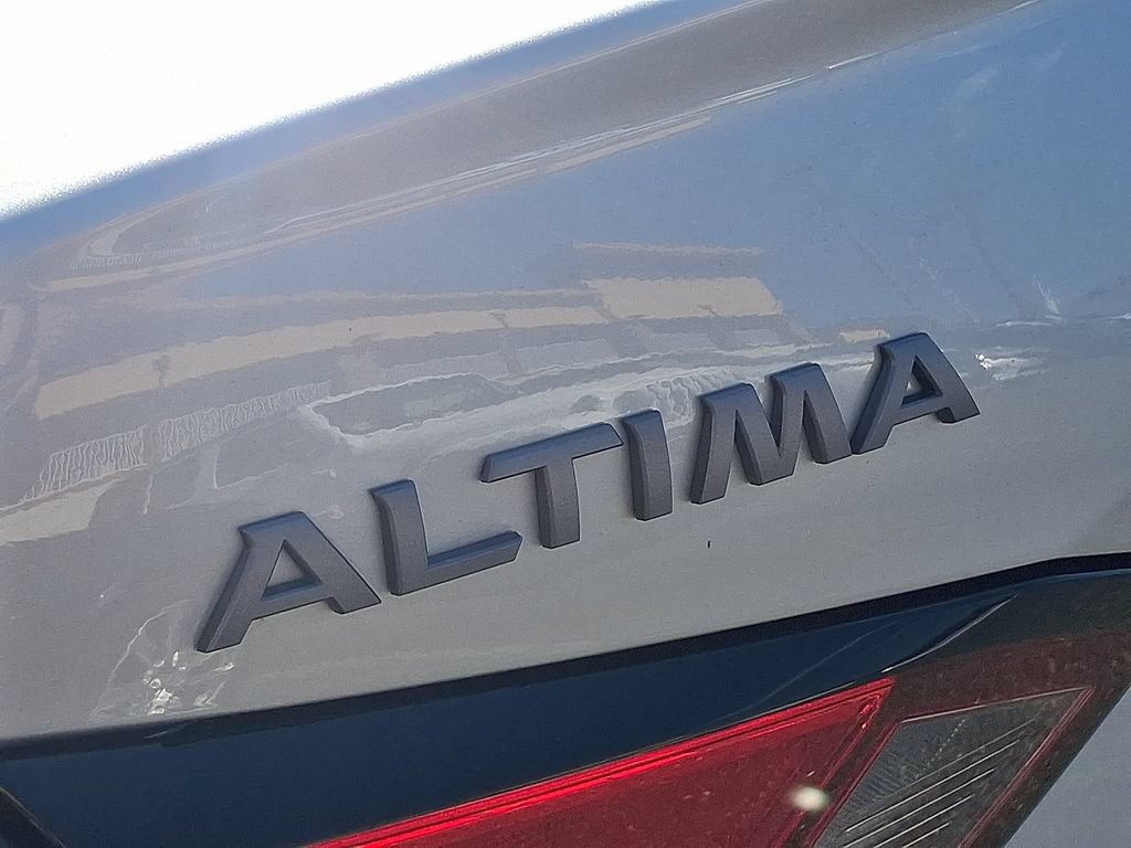 Used 2024 Nissan Altima 2.5 SV FWD image 31