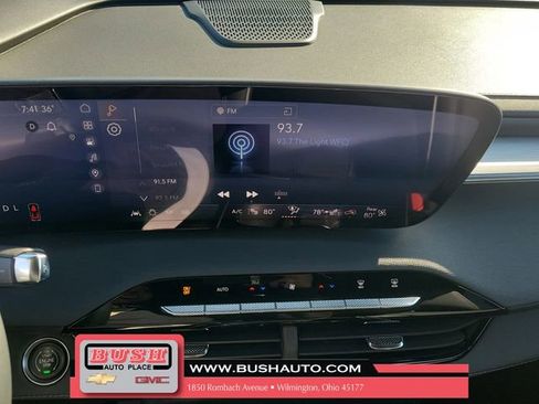 Used 2025 Buick Enclave Preferred image 30