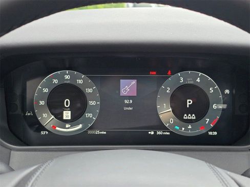 New 2026 Land Rover Range Rover Velar Dynamic SE AWD/4WD image 12