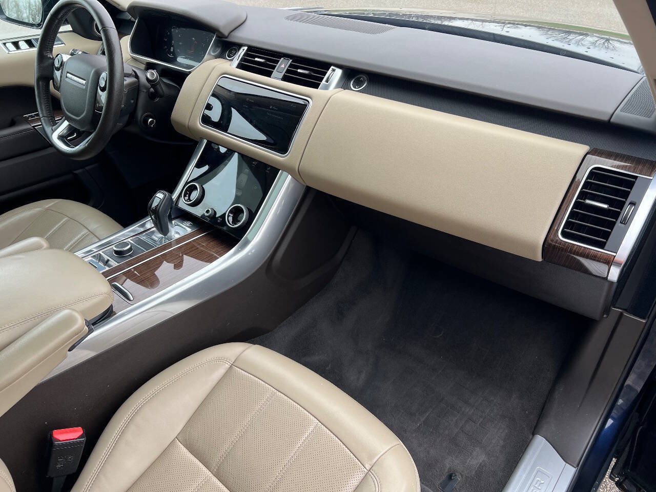 Used 2019 Land Rover Range Rover Sport HSE AWD/4WD image 22