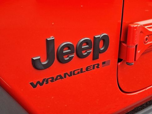 Used 2023 Jeep Wrangler Sport S image 29