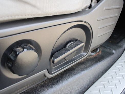 Used 2008 Ford F150 XLT RWD image 4