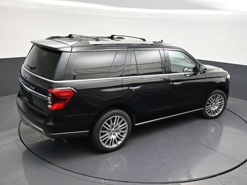 Used 2023 Ford Expedition Limited RWD image 20