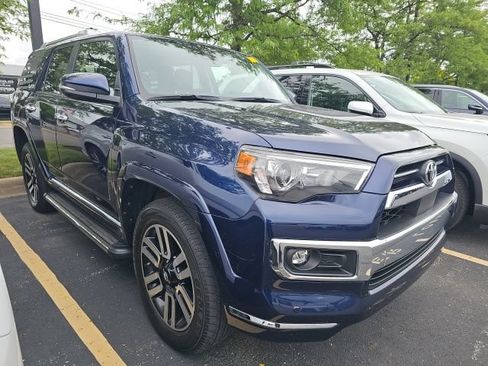 Used 2021 Toyota 4Runner Limited AWD/4WD image 2