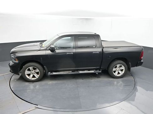 Used 2015 RAM 1500 Express AWD/4WD image 17