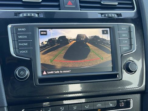 Used 2017 Volkswagen GTI Autobahn image 14