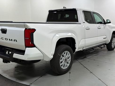 New 2026 Toyota Tacoma SR5 image 5