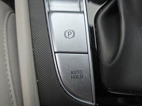 Used 2024 Hyundai Elantra Limited FWD image 29