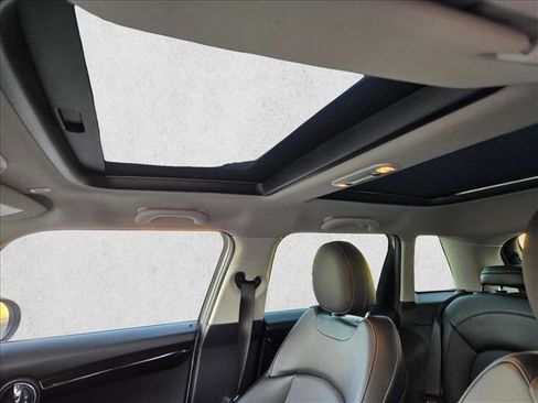 Used 2020 MINI Cooper S image 14