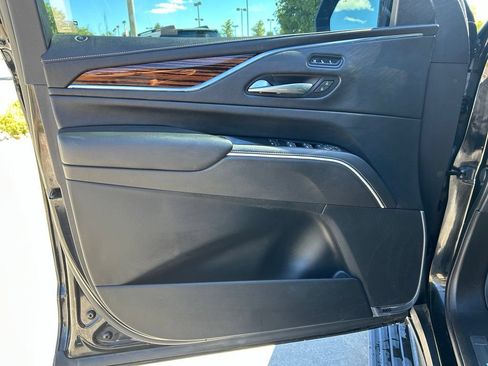 Used 2021 Cadillac Escalade Premium Luxury w/ Driver Assist Tech Package AWD/4WD image 22