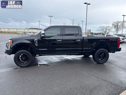 Used 2019 Ford F250 Platinum w/ Platinum Ultimate Package image 3