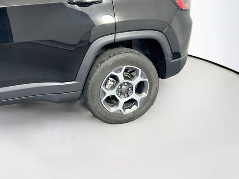 Used 2022 Jeep Compass Trailhawk AWD/4WD image 28