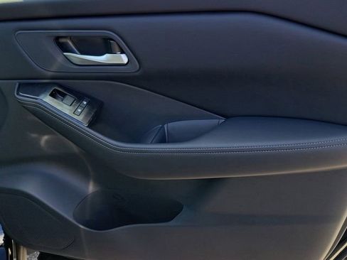 New 2026 Nissan Rogue SV FWD image 34
