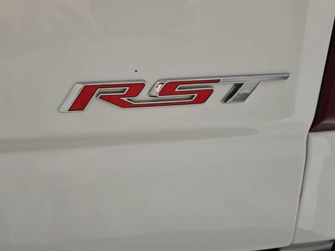 Used 2022 Chevrolet Silverado 1500 RST AWD/4WD image 37