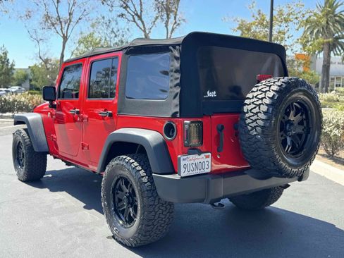 Used 2015 Jeep Wrangler Unlimited Sport w/ Quick Order Package 24S AWD/4WD image 2
