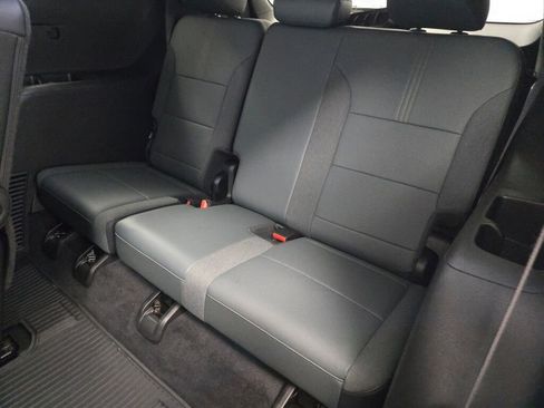 Used 2024 GMC Acadia AT4 w/ LPO, Floor Liner Package AWD/4WD image 17