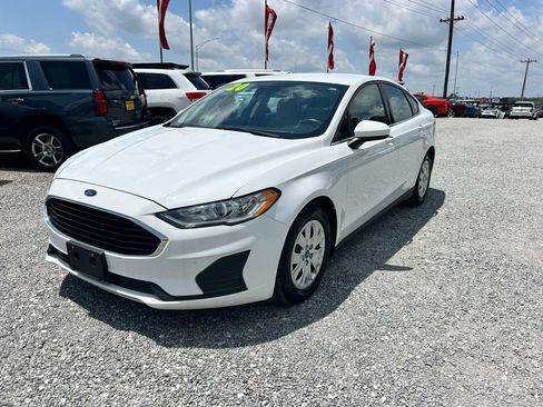 Used 2020 Ford Fusion S FWD image 17