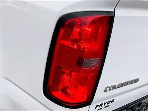 Used 2015 Chevrolet Colorado W/T image 23