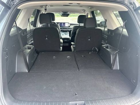 Used 2025 Hyundai Palisade SEL FWD image 12