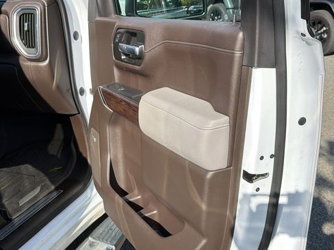 Used 2021 GMC Sierra 1500 SLT w/ SLT Premium Plus Package AWD/4WD image 20