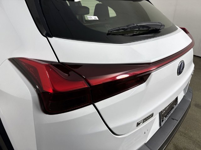 Used 2021 Lexus UX 250h F Sport w/ Accessory Package (Z1) AWD/4WD image 32