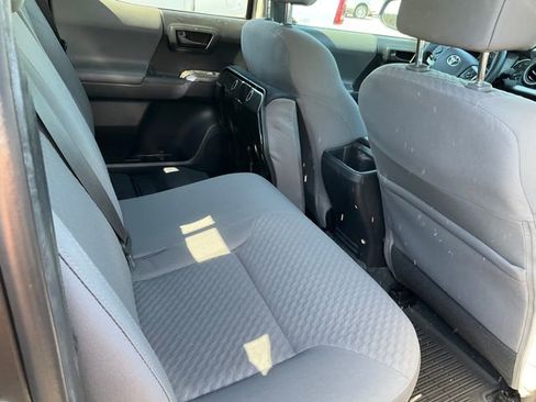 Used 2022 Toyota Tacoma SR5 w/ Technology Package RWD image 10