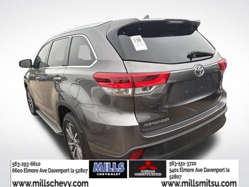 Used 2018 Toyota Highlander XLE FWD image 4