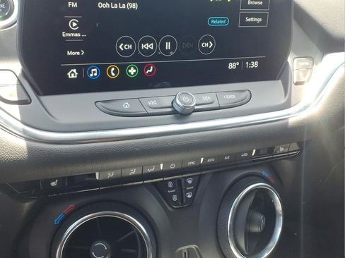 Used 2024 Chevrolet Blazer LT w/ Convenience Package FWD image 16