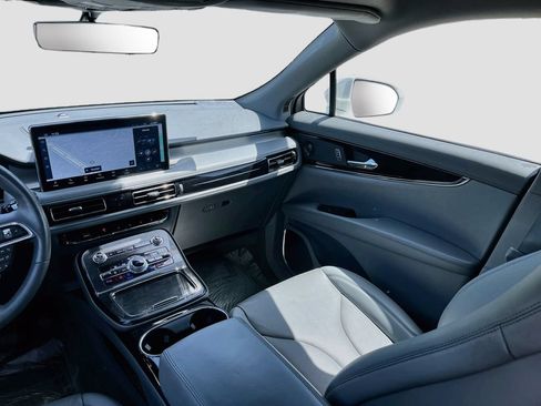 Used 2022 Lincoln Nautilus Reserve FWD image 24